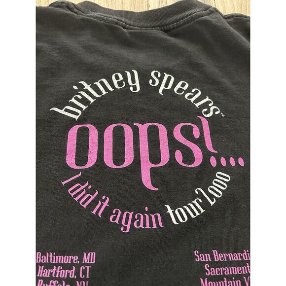 Vintage Britney Spears Concert Tee Authentic 2000s Oops!…I Did It Again Size S - Picture 12 of 12